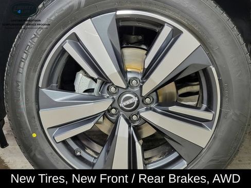Used 2026 Nissan Rogue SL AWD/4WD image 10