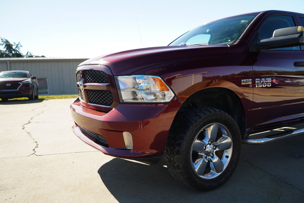 Used 2017 RAM 1500 Express AWD/4WD image 18