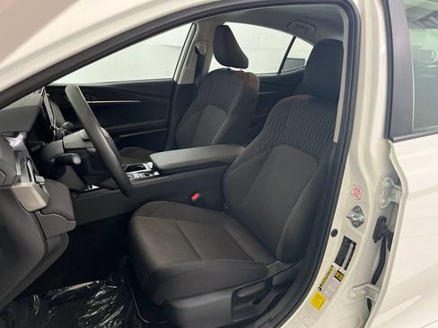 Used 2025 Toyota Camry LE FWD image 18