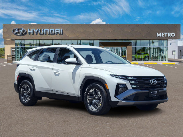 Used 2026 Hyundai Tucson Blue SE FWD image 1