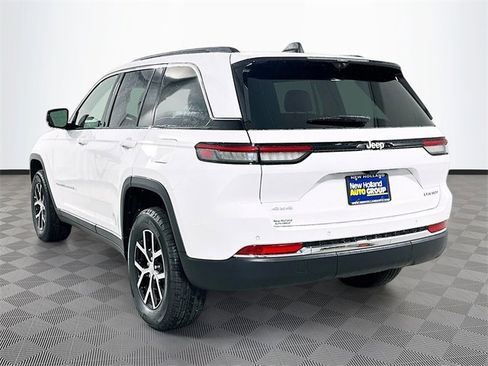 New 2025 Jeep Grand Cherokee Limited w/ Luxury Tech Group II image 21