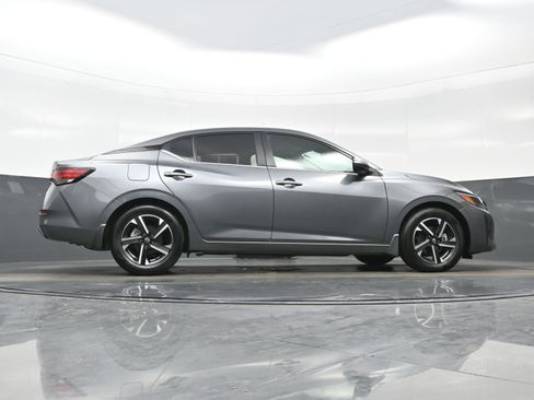 Used 2025 Nissan Sentra SV w/ All-Weather Package FWD image 30
