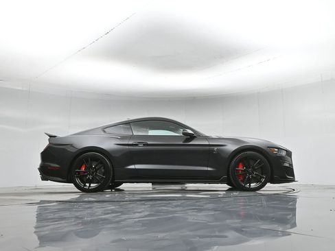 Used 2022 Ford Mustang Shelby GT500 w/ Technology Package image 48