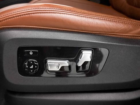 Used 2021 BMW X5 M50i w/ Executive Package AWD/4WD image 28