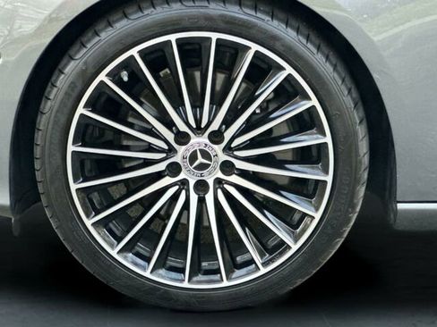 Used 2025 Mercedes-Benz C 300 Sedan image 34