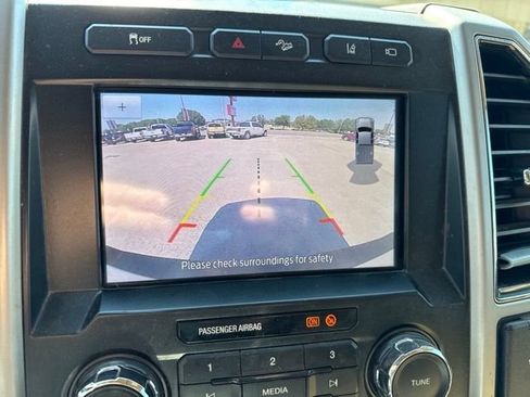 Used 2020 Ford F350 Lariat w/ Lariat Value Package AWD/4WD image 5