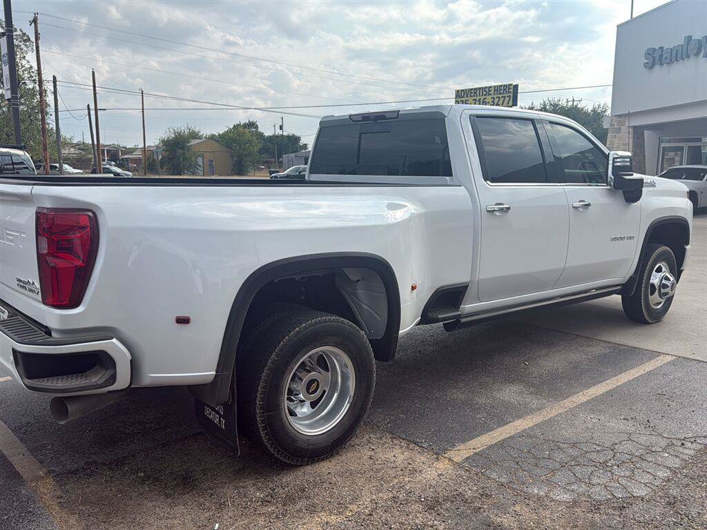 Used 2022 Chevrolet Silverado 3500 High Country w/ Safety Package II AWD/4WD image 3