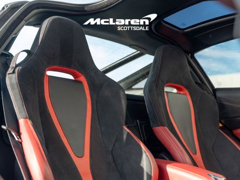 Used 2018 McLaren 720S Performance image 28