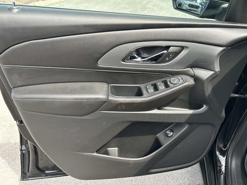 Used 2022 Chevrolet Traverse LT w/ LPO, Floor Liner Package AWD/4WD image 30