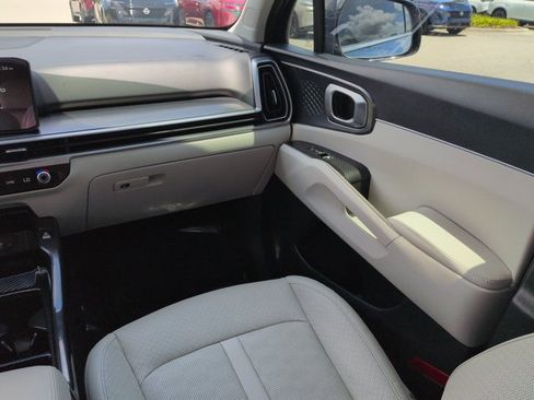 Used 2024 Kia Sorento S w/ Panoramic Sunroof Package FWD image 18