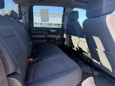 Used 2024 Chevrolet Silverado 2500 Custom w/ Custom Convenience Package AWD/4WD image 18