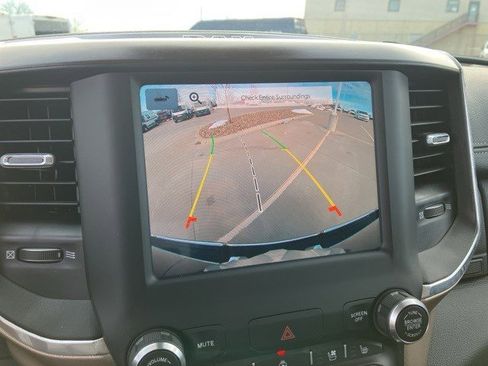 Certified 2022 RAM 1500 Laramie image 18