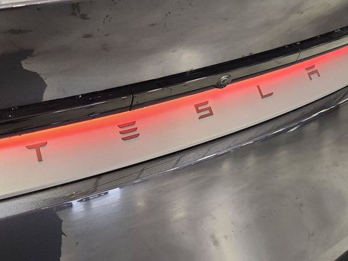 Used 2026 Tesla Model Y Long Range AWD/4WD image 30