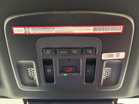 Used 2025 Toyota Camry XSE image 33