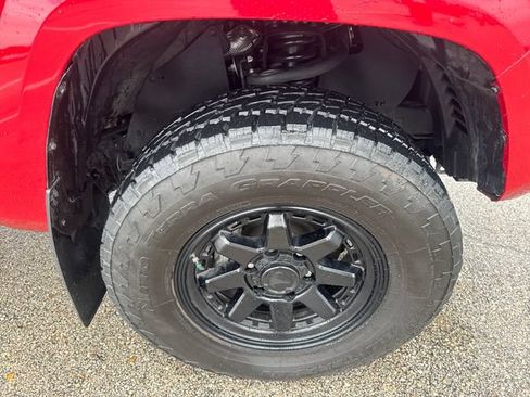 Used 2023 Toyota Tacoma SR AWD/4WD image 10