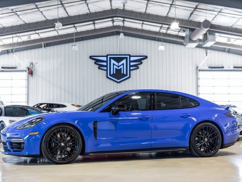 Used 2023 Porsche Panamera GTS AWD/4WD image 1