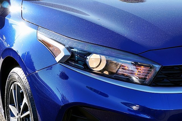 Used 2023 Kia Forte LXS w/ LXS Technology Package FWD image 12