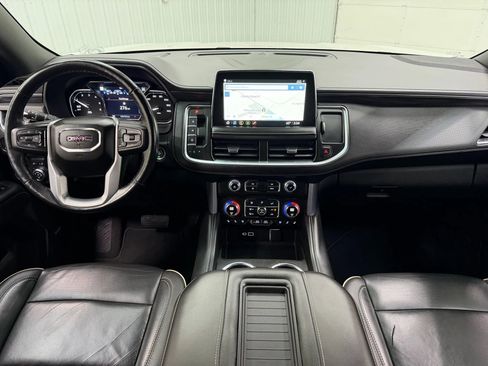 Used 2021 GMC Yukon SLT w/ Rear Media and Nav Package image 13