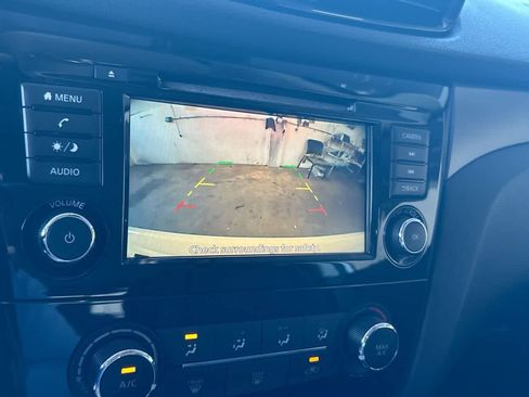 Used 2020 Nissan Rogue Sport S FWD image 19