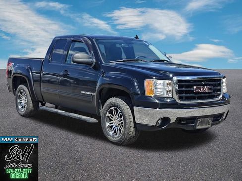Used 2008 GMC Sierra 1500 SLT w/ SLE/SLT Trailering Package AWD/4WD image 3
