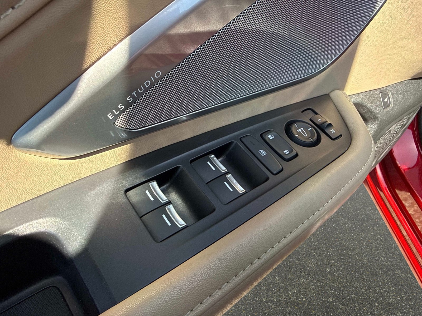 Used 2024 Acura RDX w/ Technology Package AWD/4WD image 18