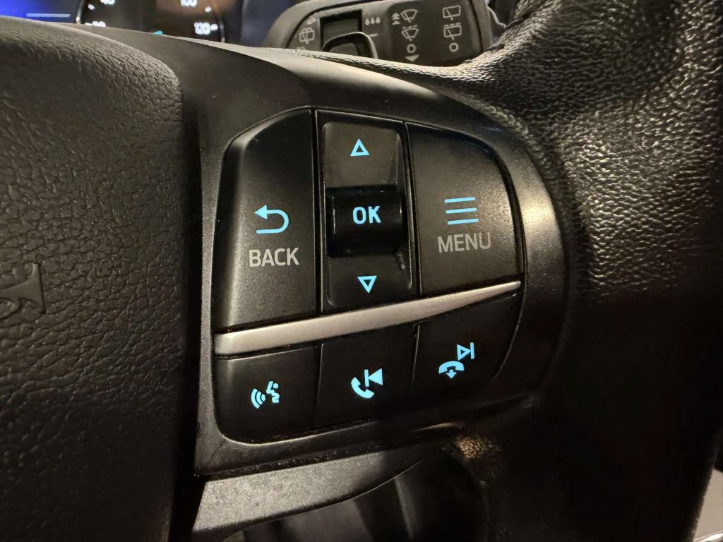 Used 2020 Ford Explorer XLT w/ Equipment Group 202A AWD/4WD image 41
