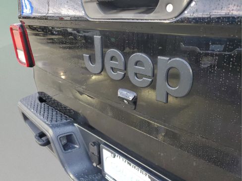 Used 2020 Jeep Gladiator Sport w/ Quick Order Package 23S image 7