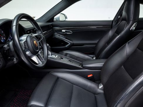 Used 2019 Porsche 911 Carrera 4S image 12