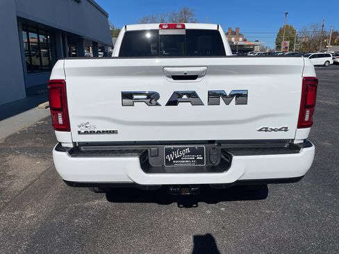 Used 2025 RAM 2500 Laramie image 8