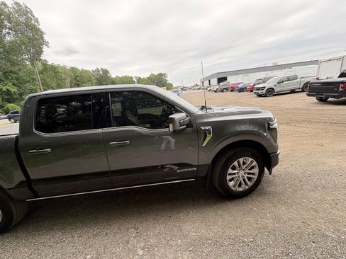 Used 2024 Ford F150 King Ranch AWD/4WD image 18