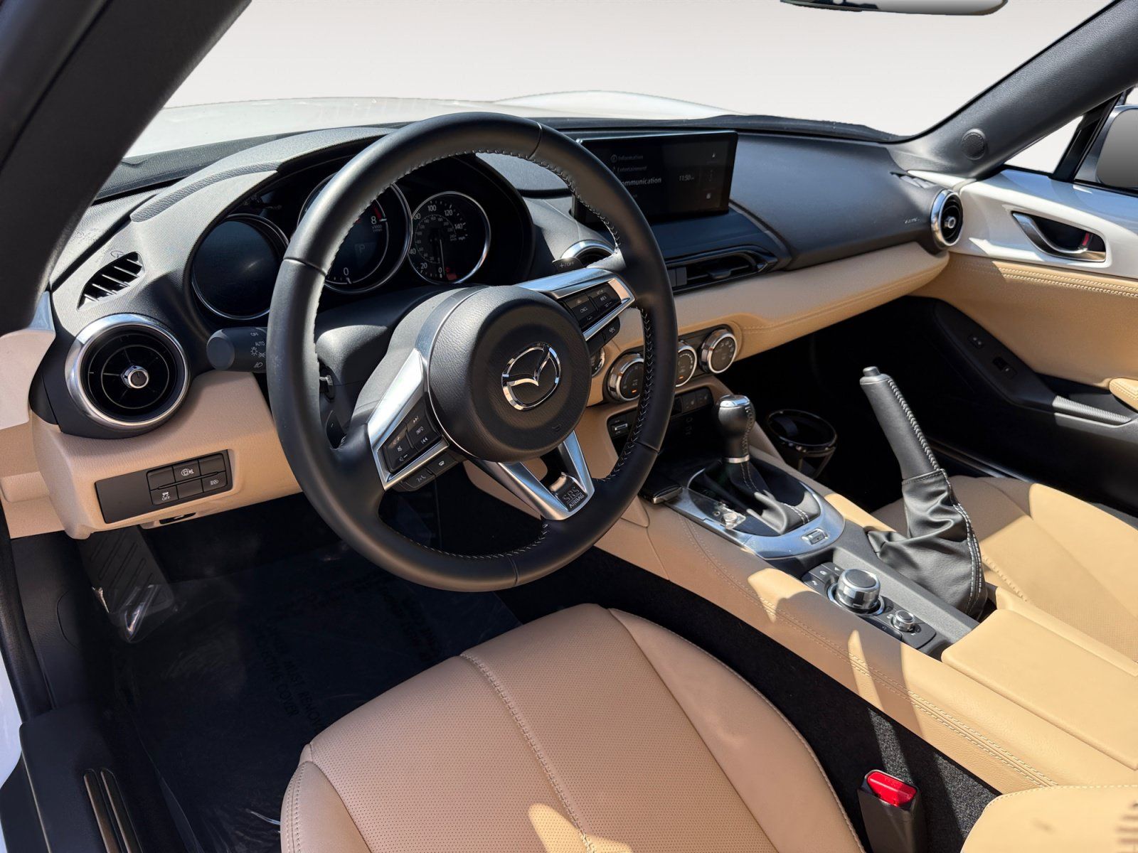 Certified 2025 MAZDA MX-5 Miata RF Grand Touring w/ Appearance Package RWD image 15