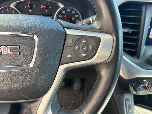 Used 2017 GMC Acadia SLT image 22