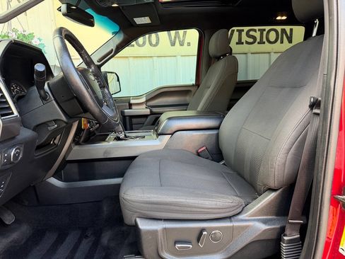 Used 2016 Ford F150 XLT w/ Equipment Group 302A Luxury AWD/4WD image 12