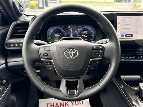 Used 2026 Toyota Crown Signia w/ Advanced Technology Package AWD/4WD image 16