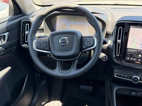 New 2026 Volvo XC40 B5 Plus w/ Climate Package AWD/4WD image 6