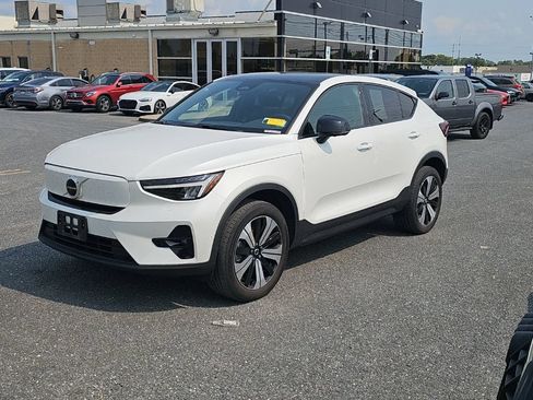 Used 2023 Volvo C40 P8 Recharge Plus w/ Climate Package AWD/4WD image 16