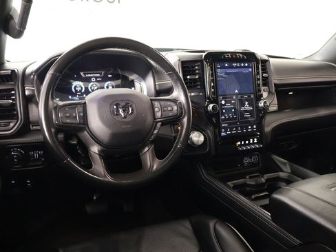 Used 2023 RAM 1500 Limited AWD/4WD image 2