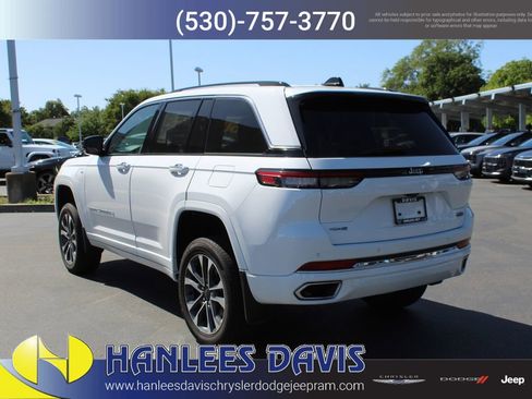 New 2023 Jeep Grand Cherokee Overland w/ MOPAR Finishing Package AWD/4WD image 9
