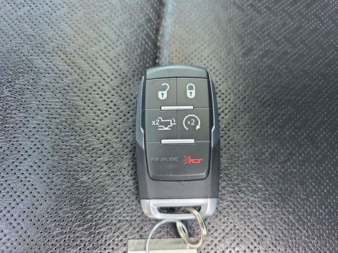 Used 2020 RAM 3500 Laramie AWD/4WD image 37