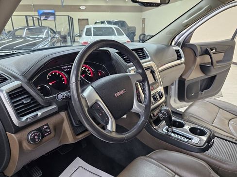 Used 2015 GMC Acadia SLT FWD image 17