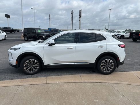 Used 2024 Buick Envision Preferred image 8