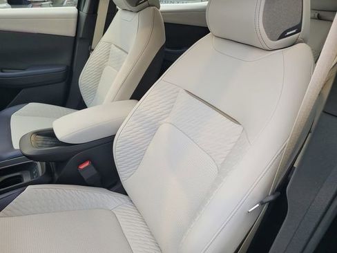 New 2026 Nissan Leaf Platinum+ w/ Cargo Package (Platinum+) image 8