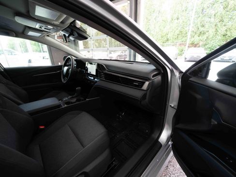 Used 2026 Toyota Camry LE FWD image 25