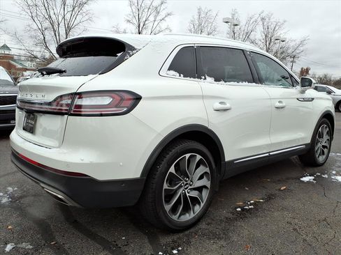 Used 2022 Lincoln Nautilus Reserve w/ Equipment Group 201A image 7