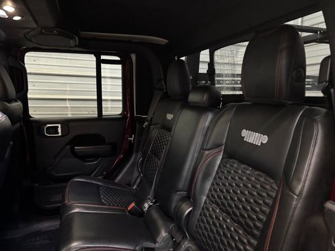 Used 2021 Jeep Gladiator Rubicon image 23