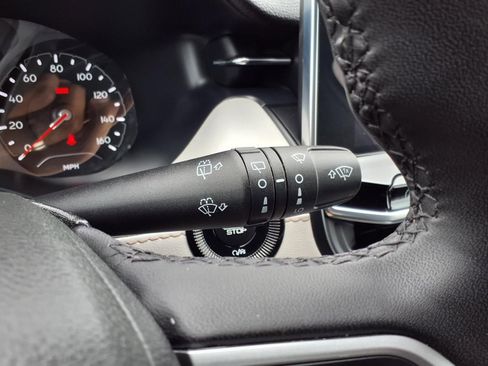 Used 2025 Jeep Compass Limited AWD/4WD image 18