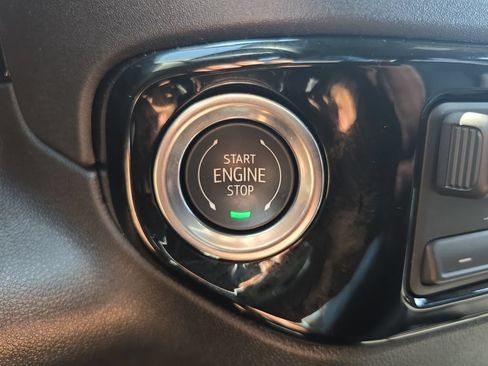 Used 2026 GMC Sierra 2500 SLT AWD/4WD image 21