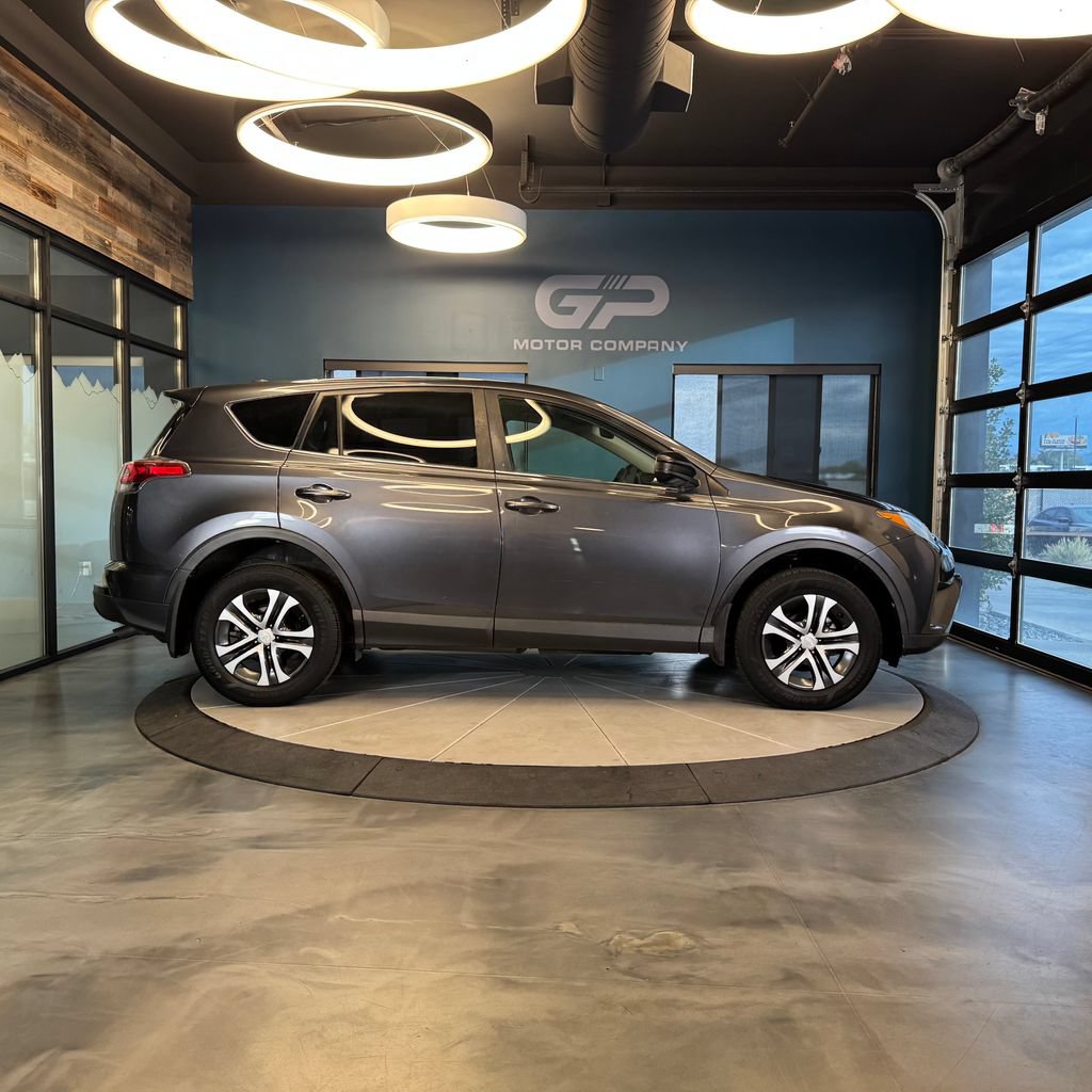 Used 2018 Toyota RAV4 LE w/ Carpet Mat Package FWD image 2