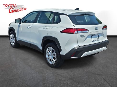 Used 2024 Toyota Corolla Cross L FWD image 7