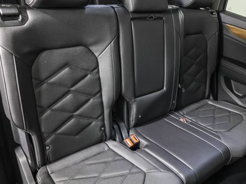 New 2026 Volkswagen Atlas SE image 42